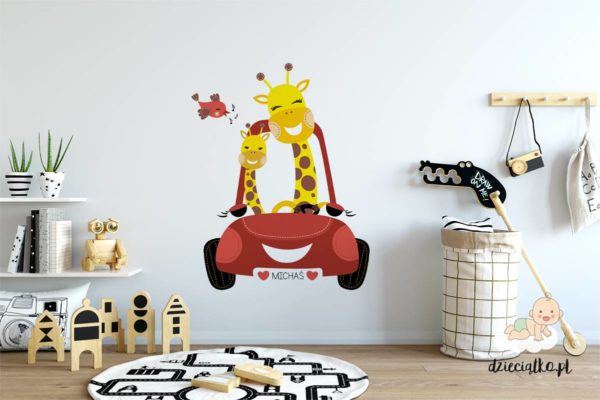 wesołe żyrafy jadą czerwonym samochodem - naklejki do pokoju dziecięcego