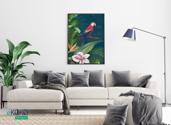 papuga i tropikalne kwiaty z zielonym tłem - artystyczny plakat
